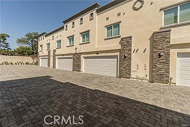 1st image of 225 N San Antonio Ave