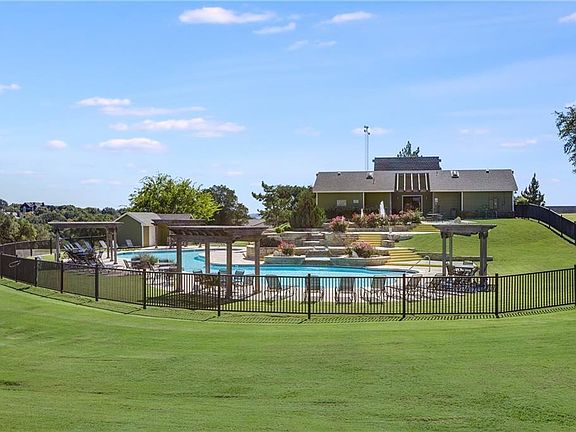5th image of 14072 Sandy Oaks Dr