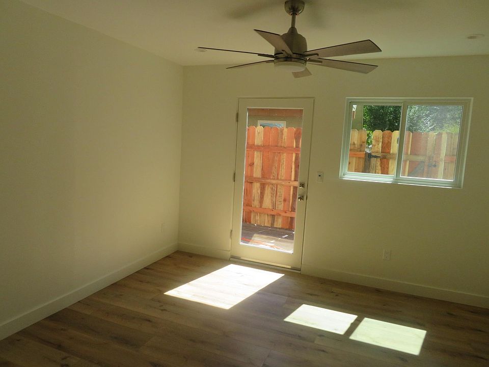 2nd image of 605 E Oak St #2