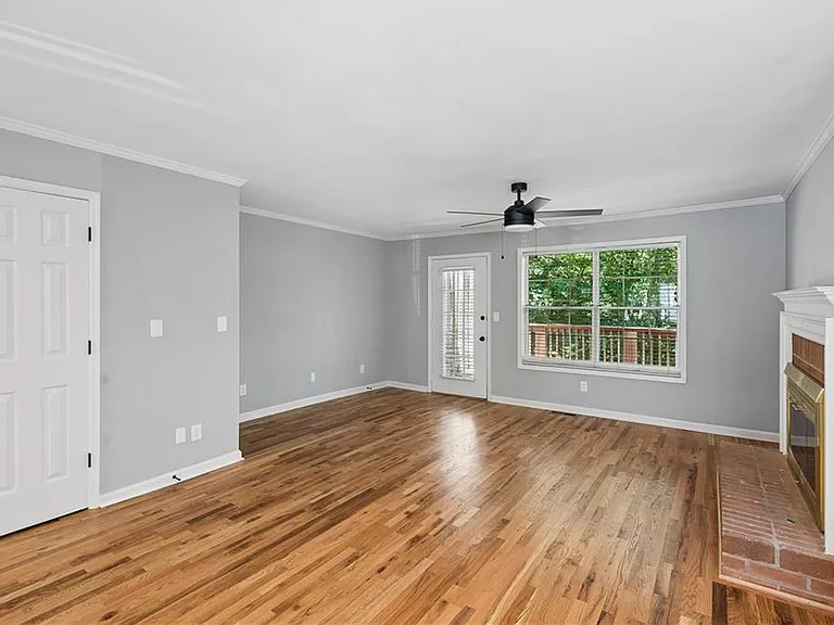 5200 Laurel Bridge Dr SE — Photo 11