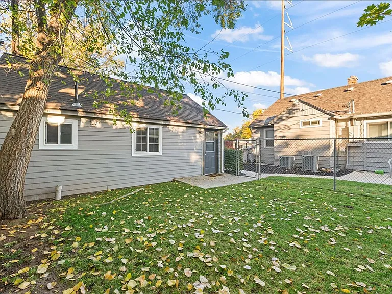 3009 W Overland Rd — Photo 14