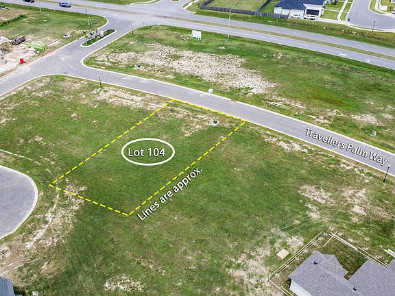 3rd image of 104 Travellers Palm Way