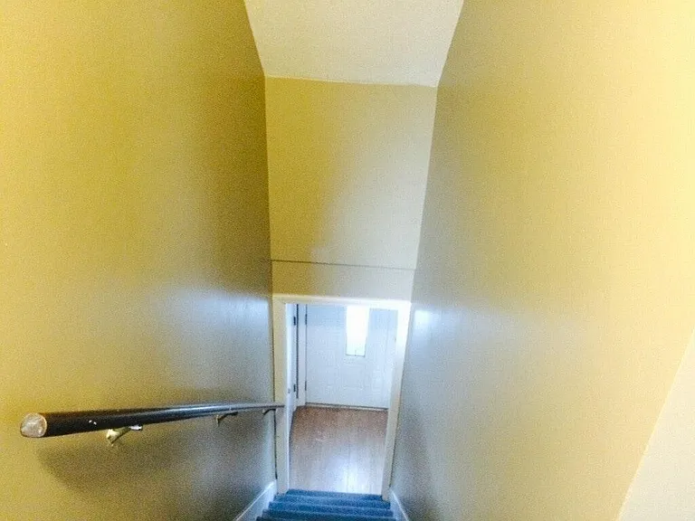 5 Surrey Ln — Photo 6