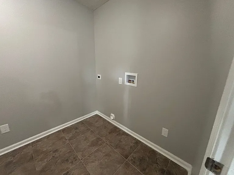 3989 Battlefield Dr — Photo 11