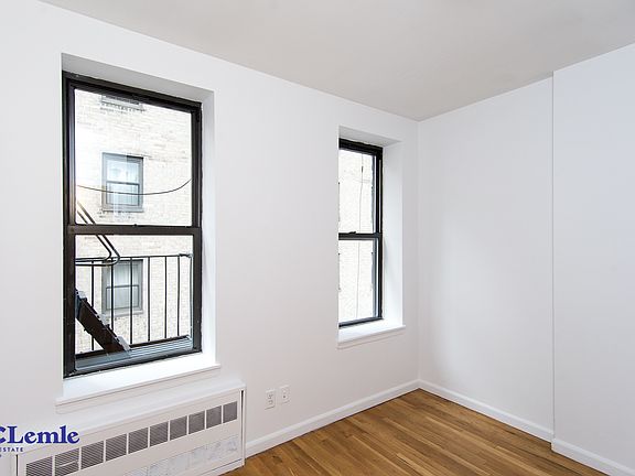 5th image of 1371 1st Ave APT 5r