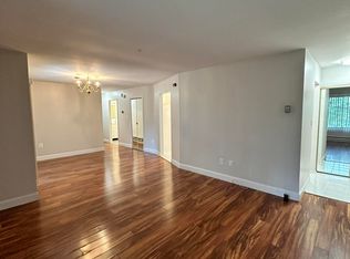 61 Amberly Dr UNIT J, Manalapan, NJ 07726