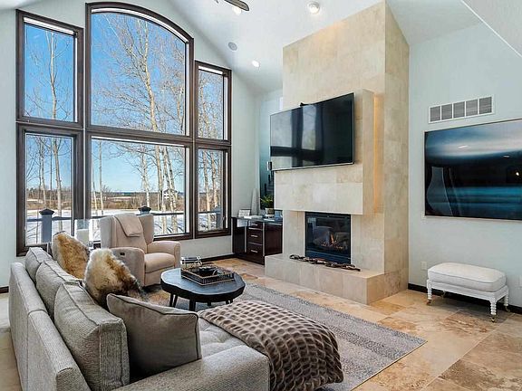 4th image of 6182 Quarry Ridge Dr