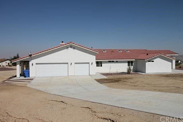 2nd image of 27477 Rimrock Rd