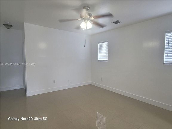 3rd image of 426 NW 20th Ave #426
