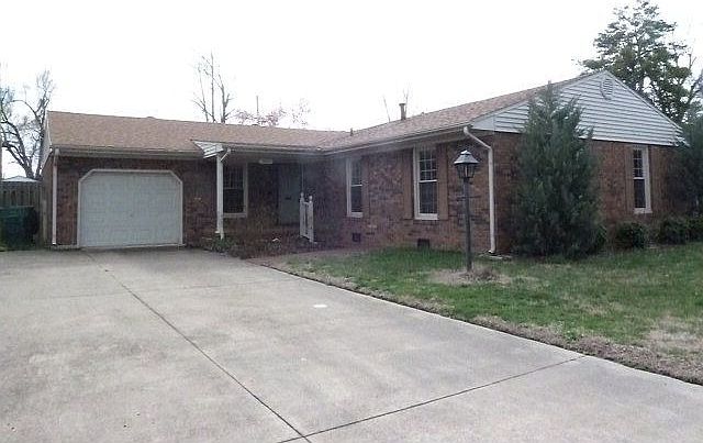 1st image of 1610 Springdale Dr