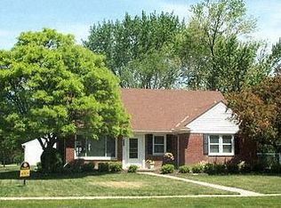 16994 Kinross Ave, Beverly Hills, MI 48025