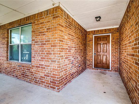 3rd image of 1717 Heron Dr