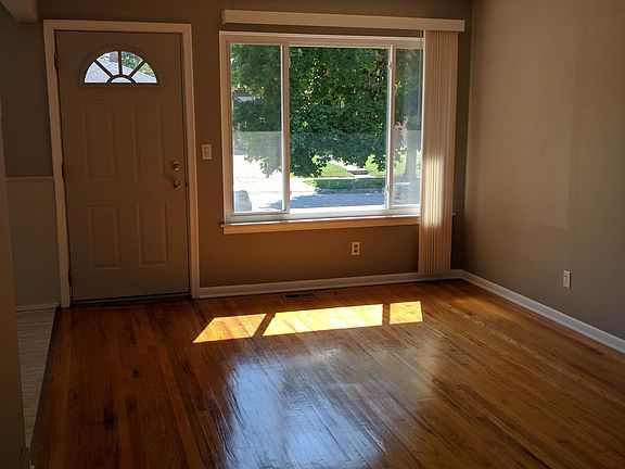 4th image of 5312 Westpoint St