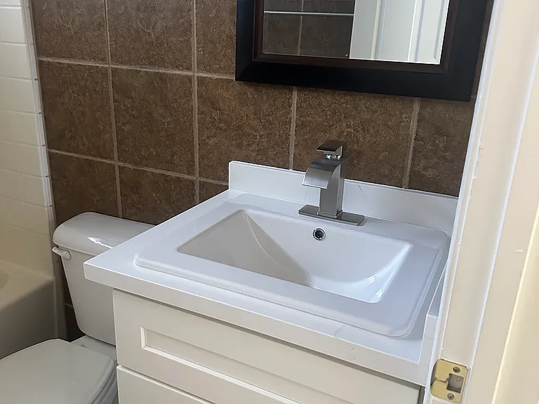 1042 Whispering Birch Ave — Photo 8