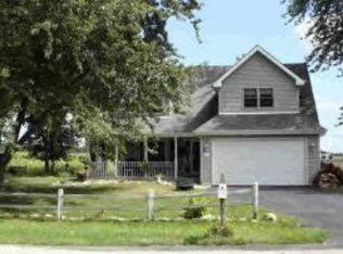 1292 N Erickson Dr, Kankakee, IL 60901
