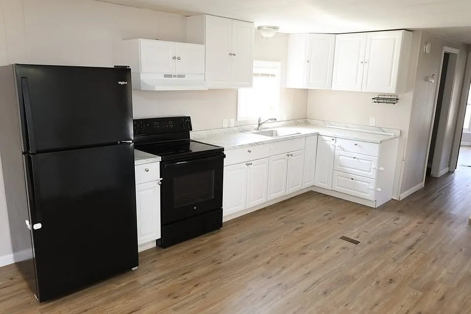 2 bed, 980 sqft, $1,650 — Photo 1