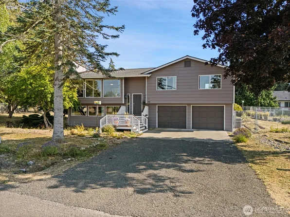 310 Libby Street, Sequim, WA 98382