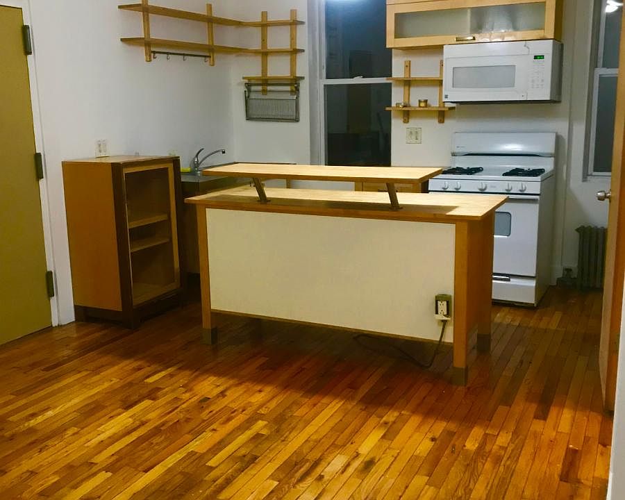 1st image of 323 Fillmore St APT 2R