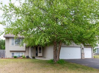 5435 Mitchell Ridge Dr, Big Lake, MN 55309