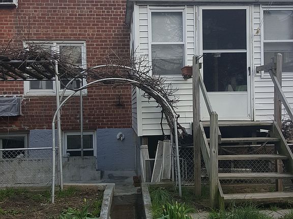 5th image of 10533 Otis Ave