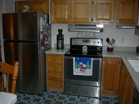 2nd image of 2 Birch St