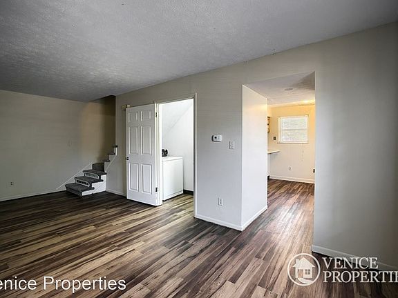 5th image of 83 E 11th Ave #7684958