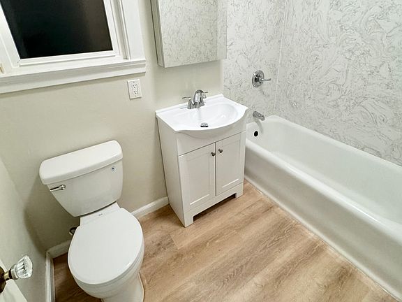 5th image of 1945 Clay St #28