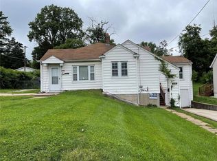 3403 Wismer Rd, Saint Ann, MO 63074