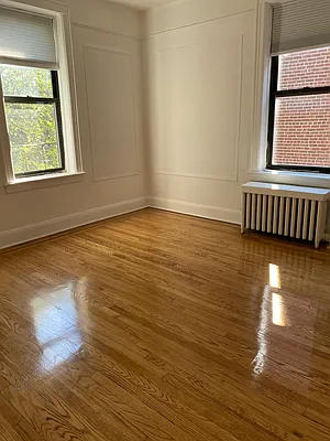 Rented by BSRG Realty | media 29