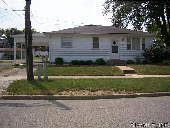 1108 Olive St photo 1