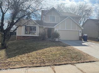 905 E Cary St, Papillion, NE 68046