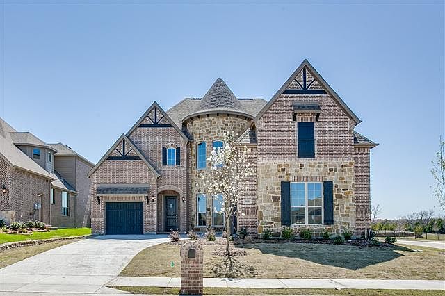 1st image of 901 Pleasant View Dr
