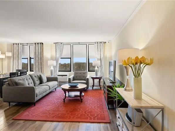 3121 Middletown Road #6M, Bronx, NY 10461