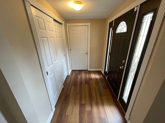 3rd image of 4957 Winding Spring Cir