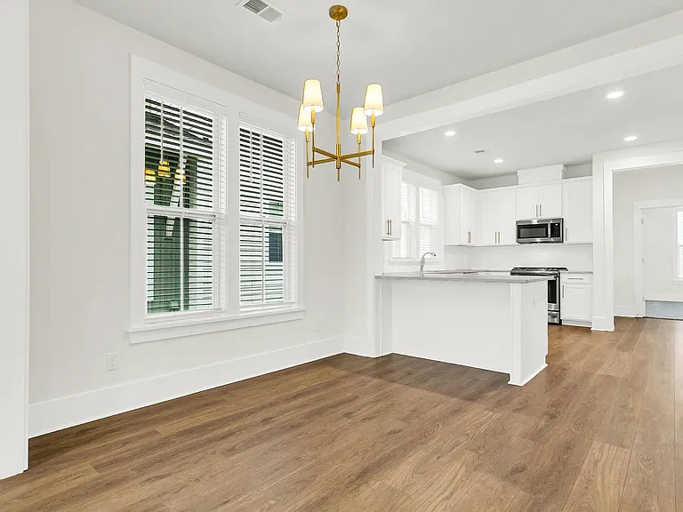 254 Symphony Ave — Photo 13