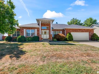 1620 Chancelor Pl, Chatham, IL, 62629