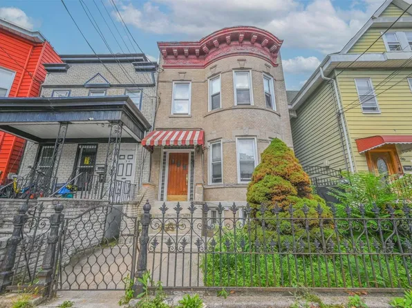 102 Shepherd Avenue, Brooklyn, NY 11208