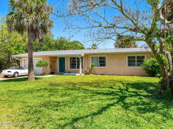101 Chipola Rd, Cocoa Beach, FL 32931