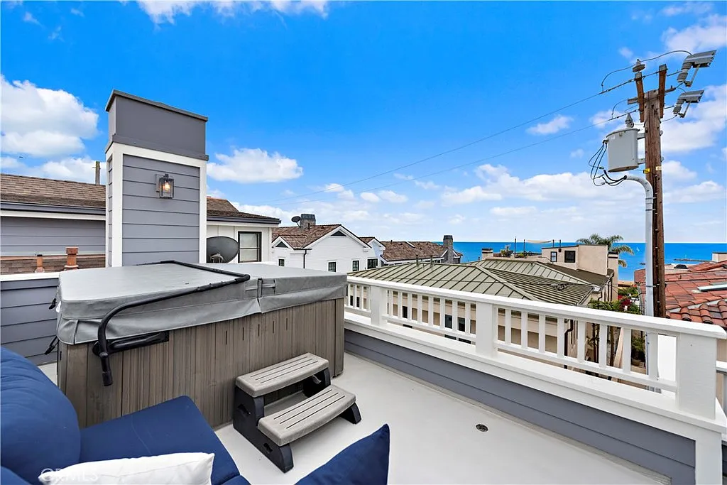 3 bed, 2.5 bath, 2500 sqft, $25,000 — Photo 4