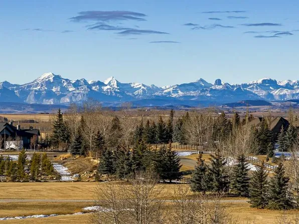 262076 Range Road 33, Rocky View County, AB T4C 0G6