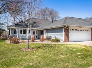 1144 Lois Ct, Shoreview, MN 55126