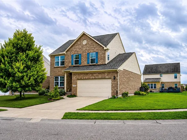 1555 Cedar Creek Dr, Centerville, OH 45458