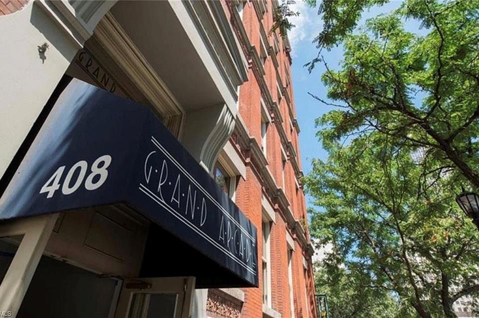 1st image of 408 W Saint Clair Ave APT 507