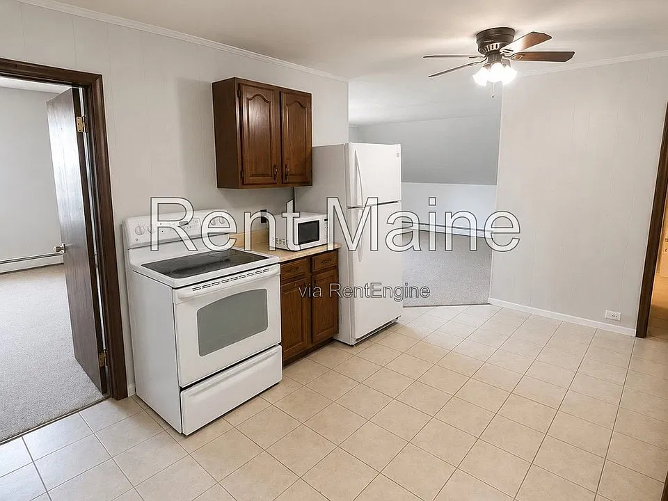 281 Main St #402