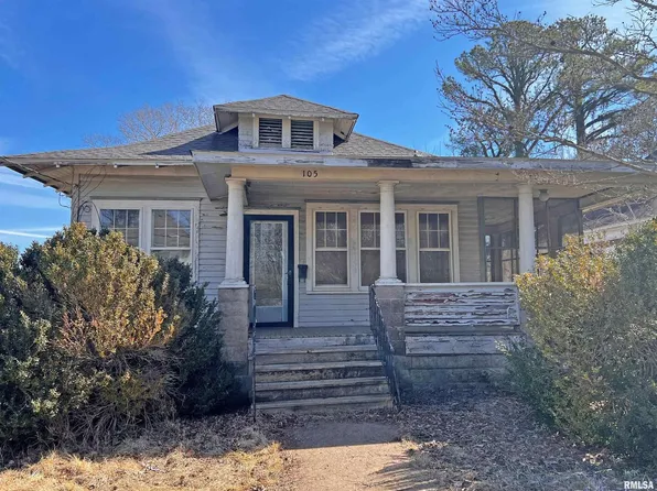 105 N Springer St, Carbondale, IL 62901