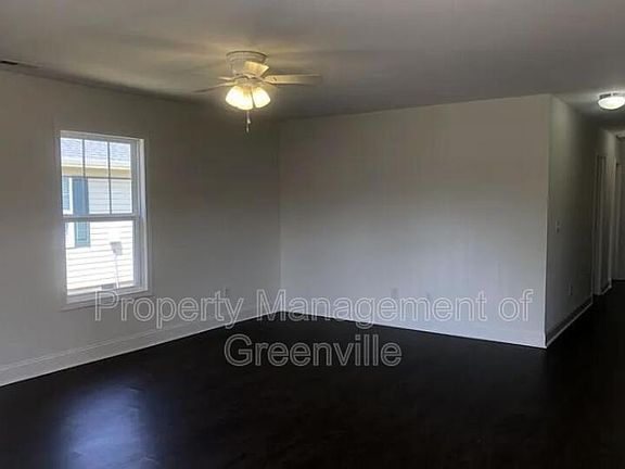 4th image of 98 Linwood St