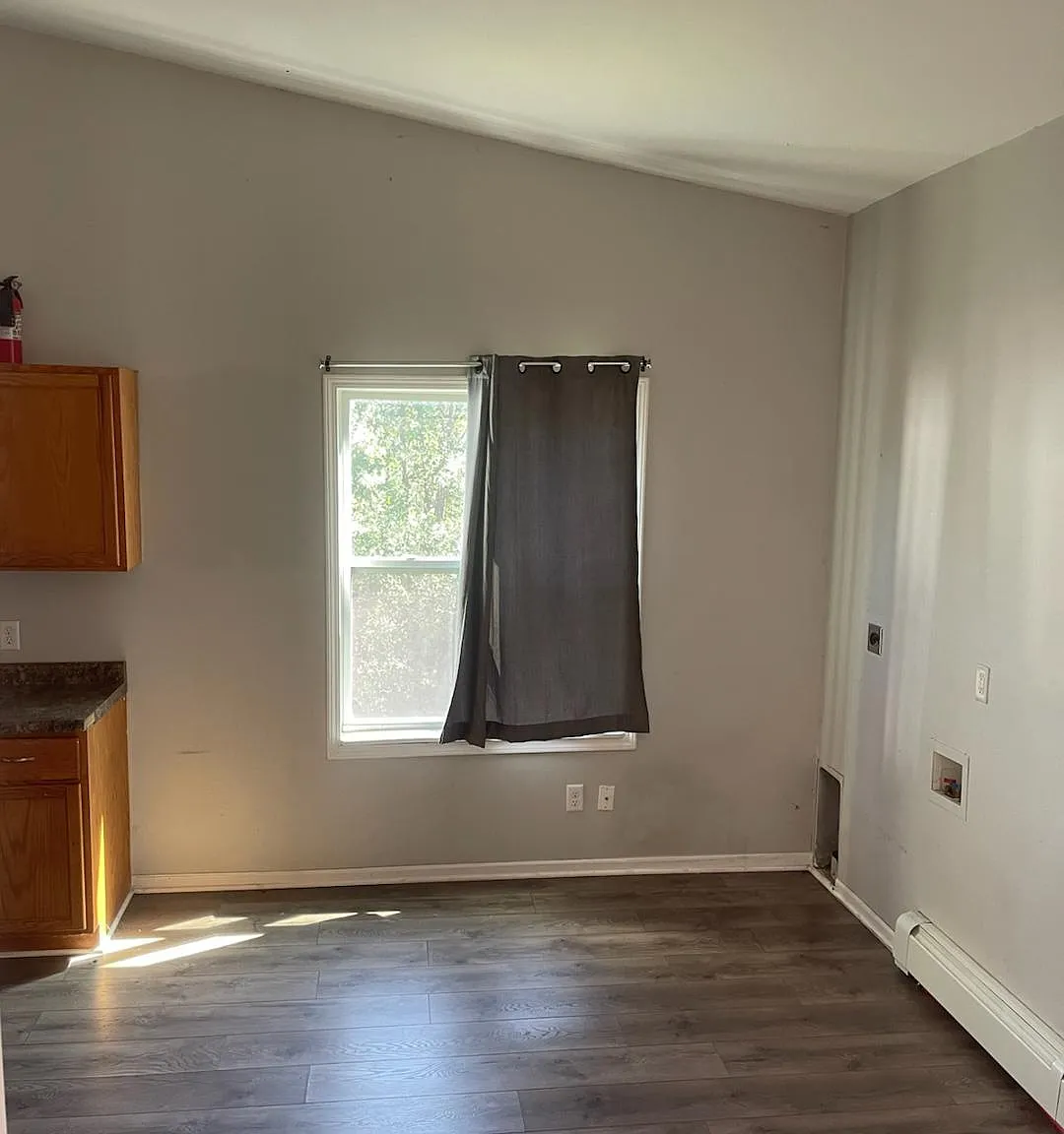 2 bed, 750 sqft, $995 — Photo 4