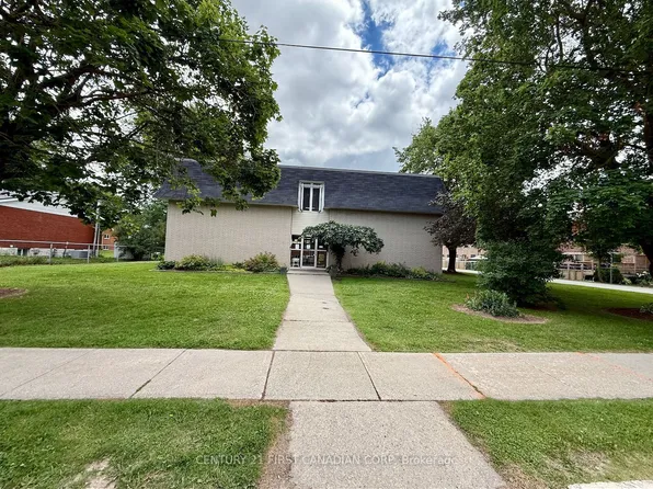 118 Preston St S, Wellington North, ON N0G 1A0