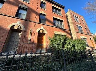 2404 N Surrey Ct #1, Chicago, IL 60614