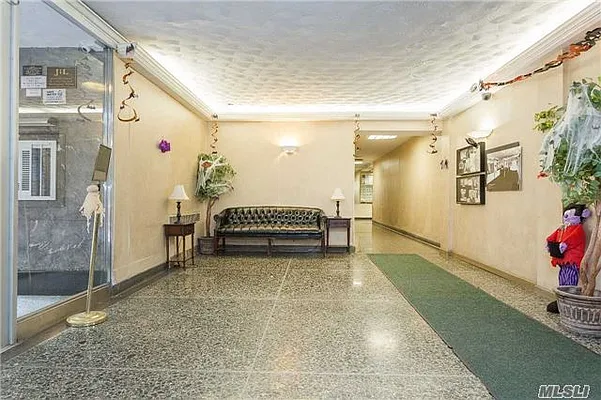 Sold by Douglas Elliman | media 18